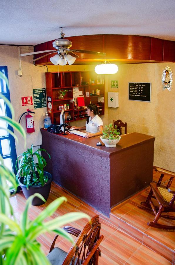 Hotel Villa Angeles Кампече Екстериор снимка